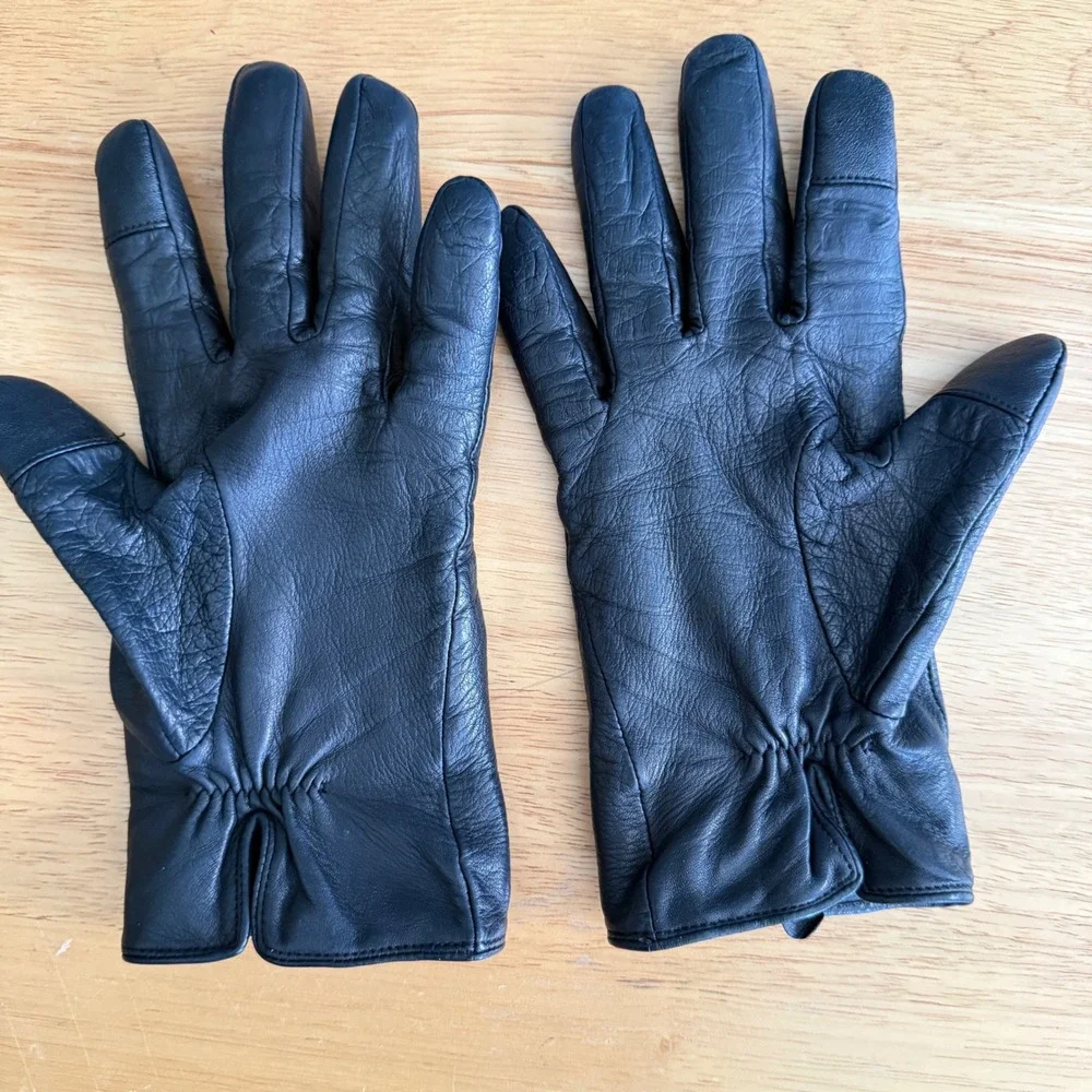 Kate Spade Lamb Leather Gloves Size M Touchscreen Bow Coquette CBK Minimalist‎